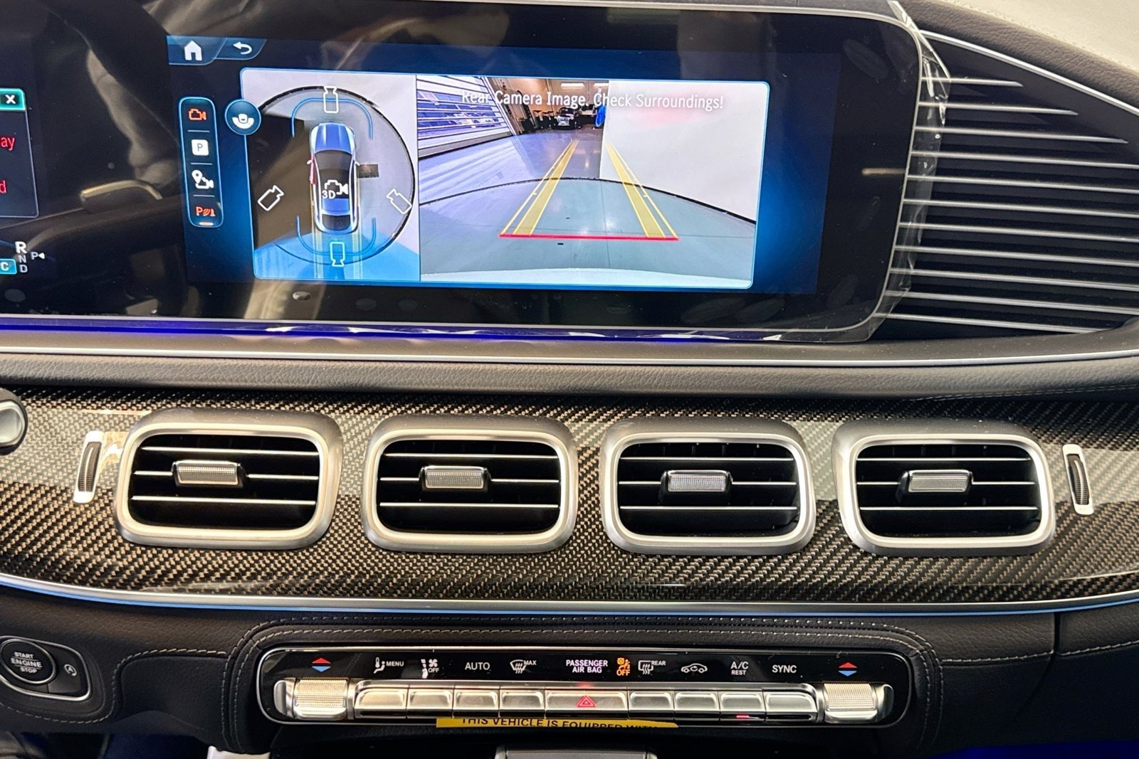 New 2026 MANUFAKTUR Moonlight White Metallic Mercedes-Benz AMG® GLE 53 image 13