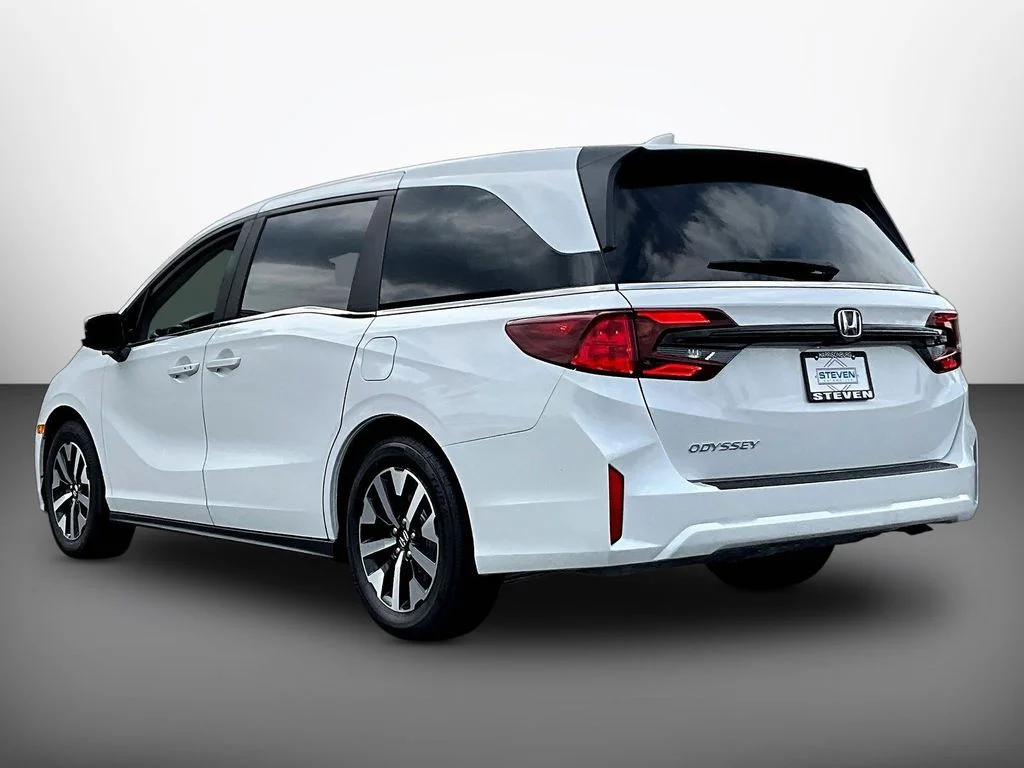 New 2026 Platinum White Pearl Honda EX-L image 4