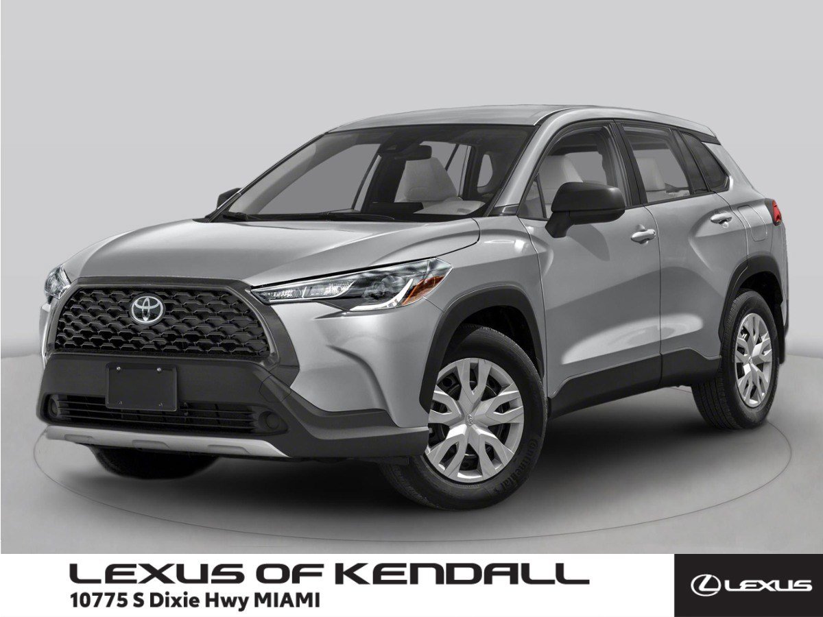 2023 Toyota Corolla Cross Hybrid XSE AWD's photo