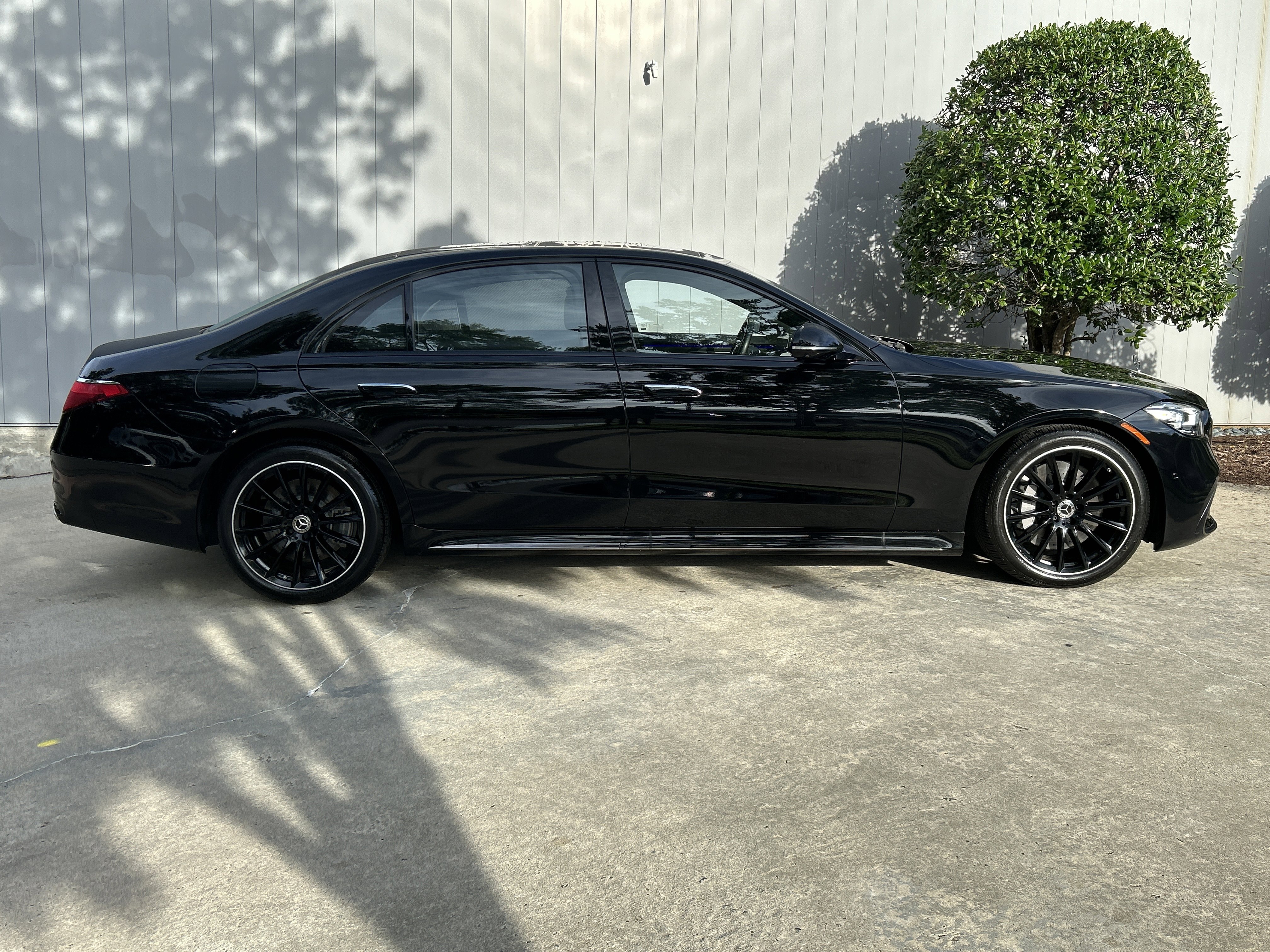 Certified Used 2023 Black Mercedes-Benz S 580 4MATIC® Sedan image 5