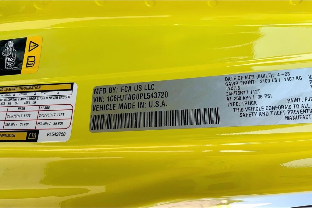 Used 2023 Yellow Jeep Sport S image 19