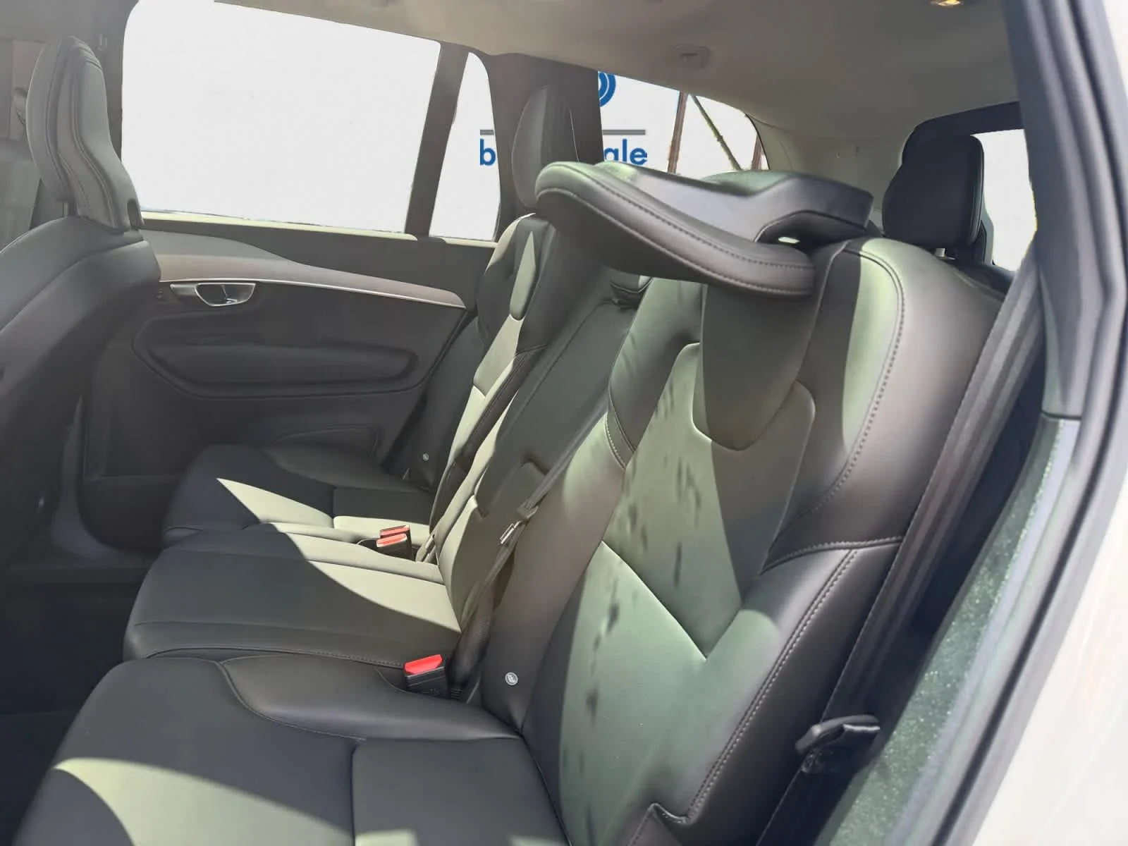 Used 2025 Crystal White Metallic Volvo Core image 18