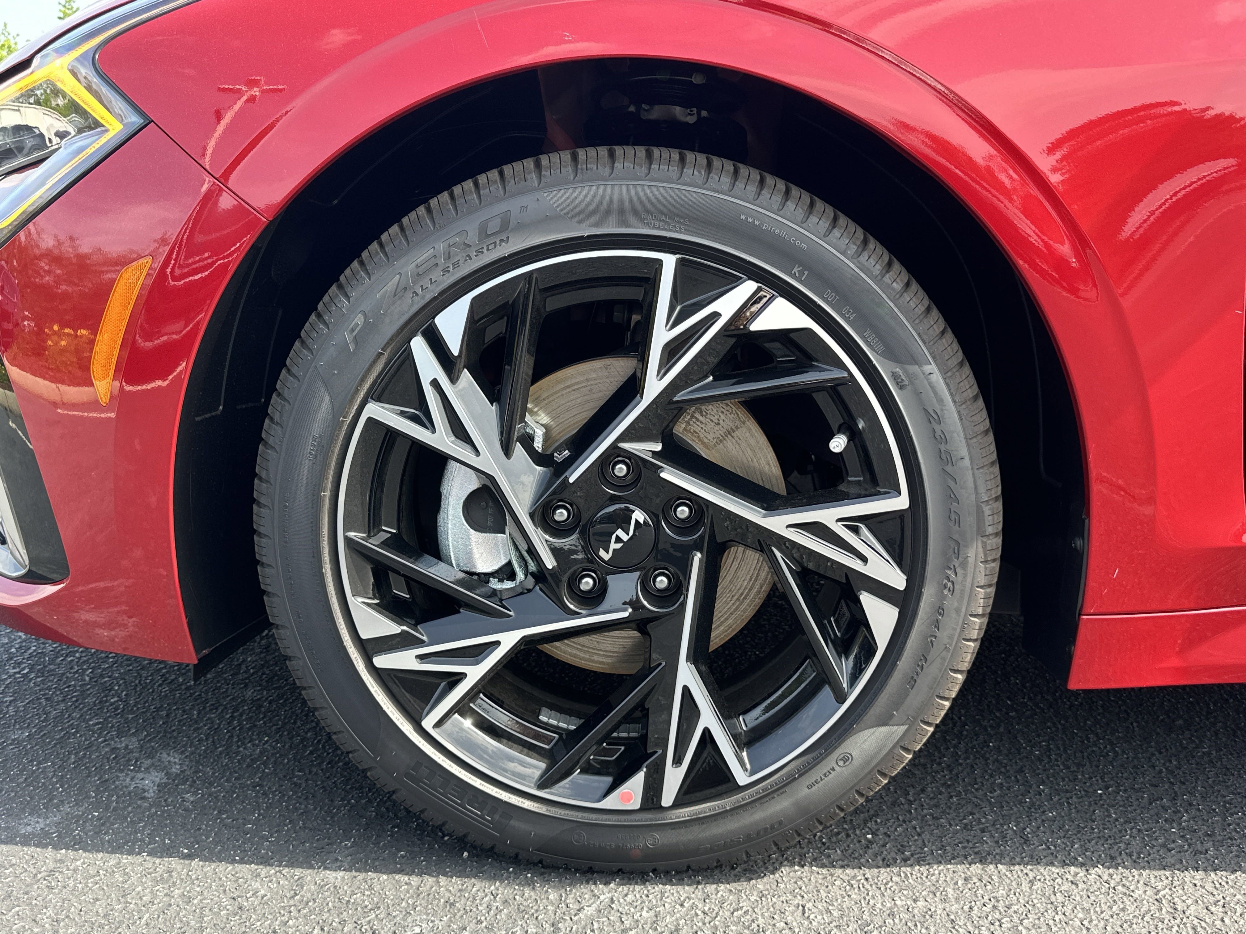 2025 Kia K5 GT-Line - Photo 12
