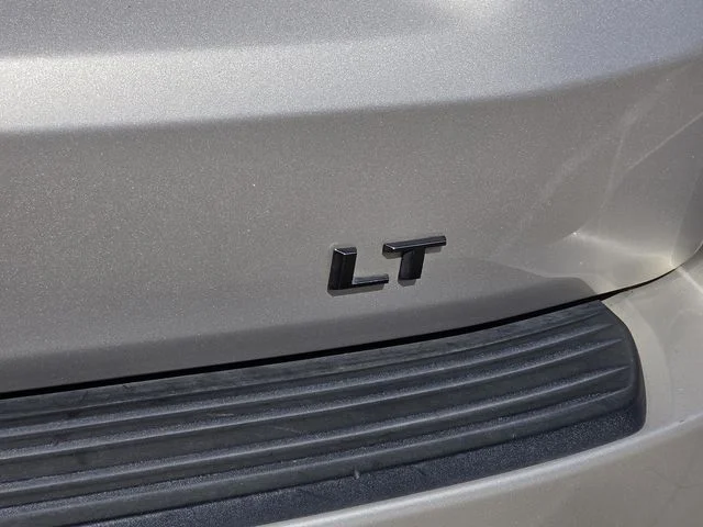 Used 2021 Empire Beige Metallic Chevrolet LT image 10