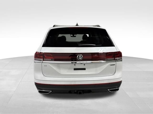 New 2026 White/off-white Volkswagen 2.0T SE w/Technology image 4