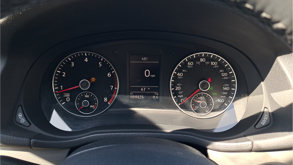 Used 2014 Red Volkswagen 1.8T SE image 18