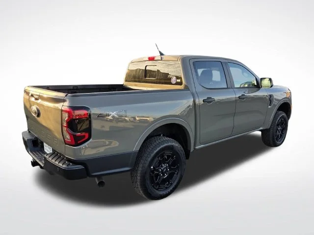 Used 2025 Gray Ford XLT image 4
