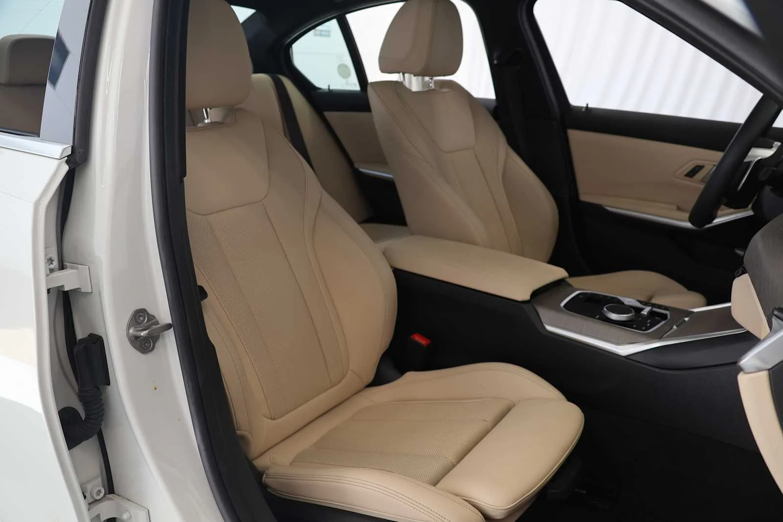 Certified Used 2026 Alpine White BMW 330i NA image 14