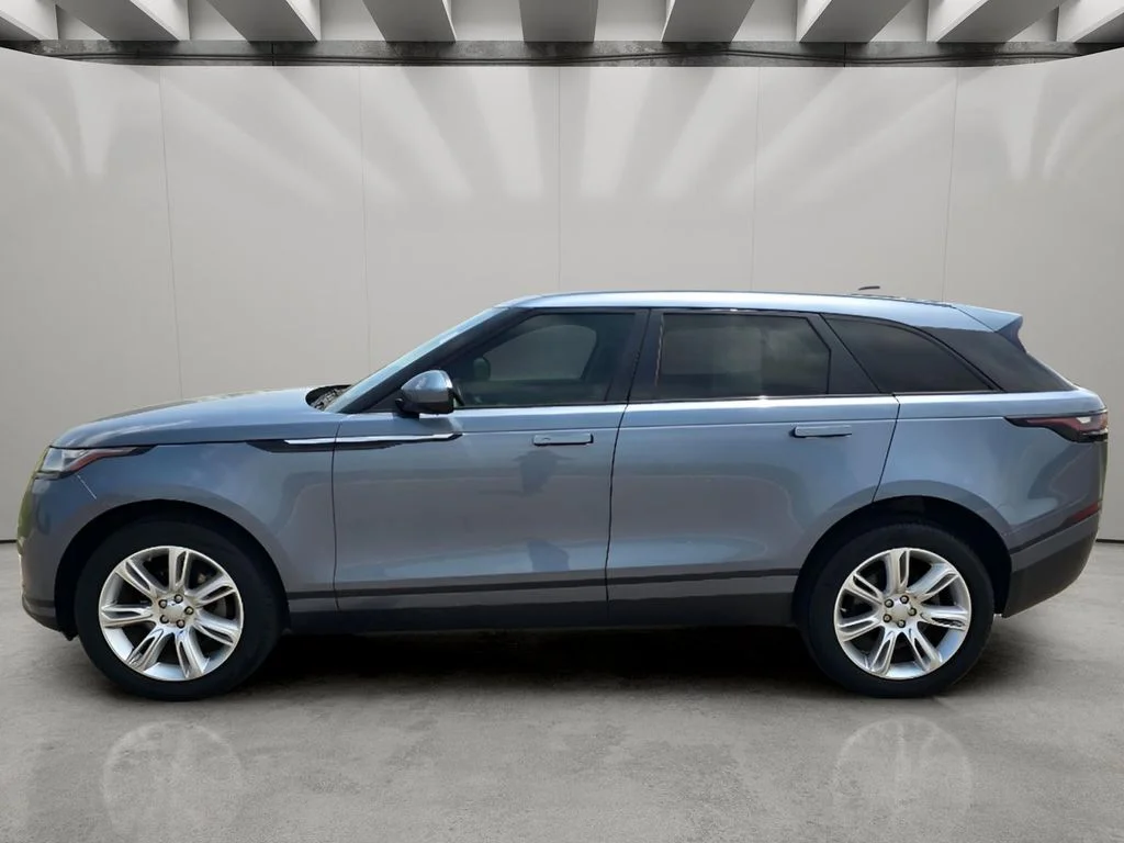 Used 2020 Byron Blue Metallic Land Rover S image 2