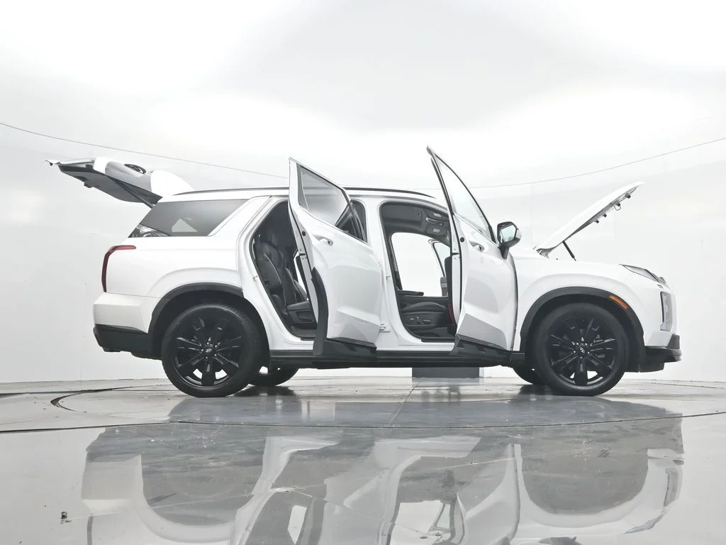 Certified Used 2024 Hyper White Hyundai XRT image 44