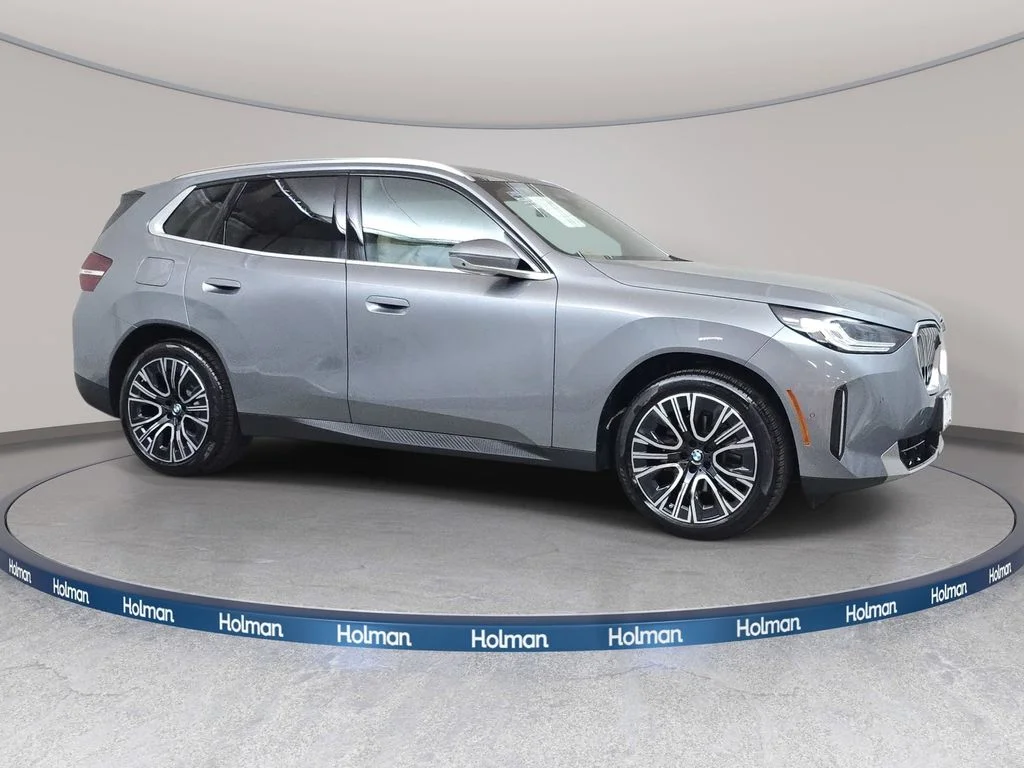 Used 2025 Skyscraper Gray Metallic BMW 30 xDrive image 4