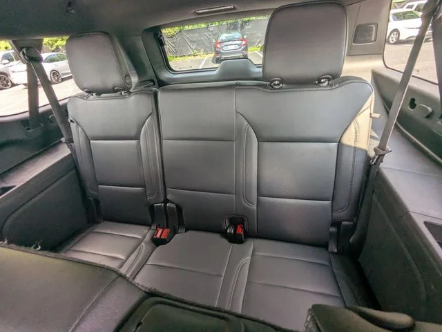 Used 2024 Summit White Chevrolet LT image 26
