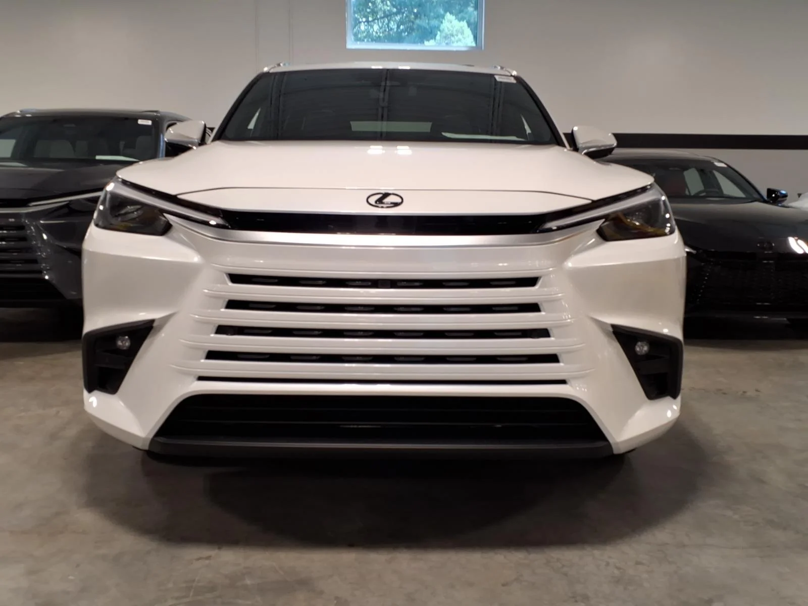 New 2026 Pear Lexus  image 2