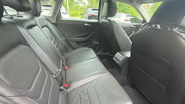 Used 2022 Gray Volkswagen 1.5T SEL image 20