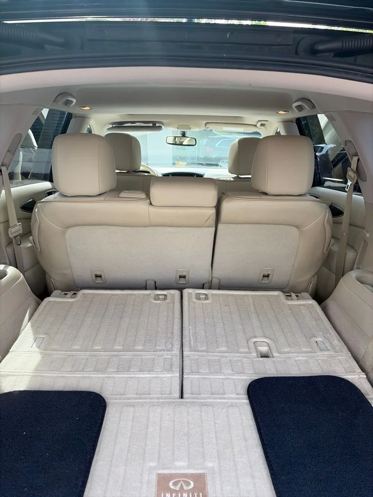 Used 2014 Black Obsidian INFINITI Base image 12