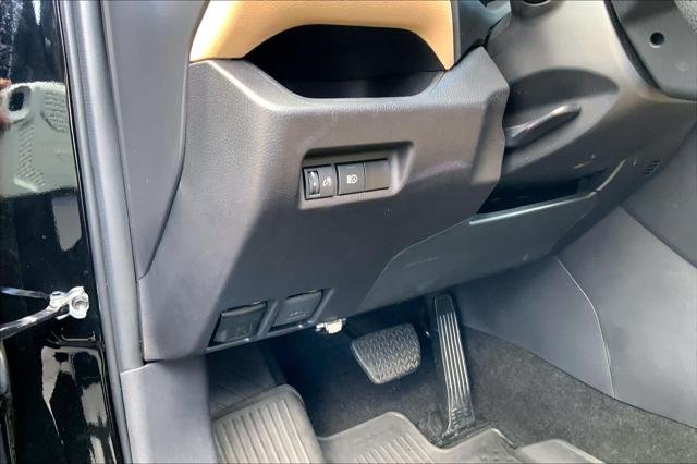 Certified Used 2025 ATTITUDE BLACK MC. Toyota  image 33