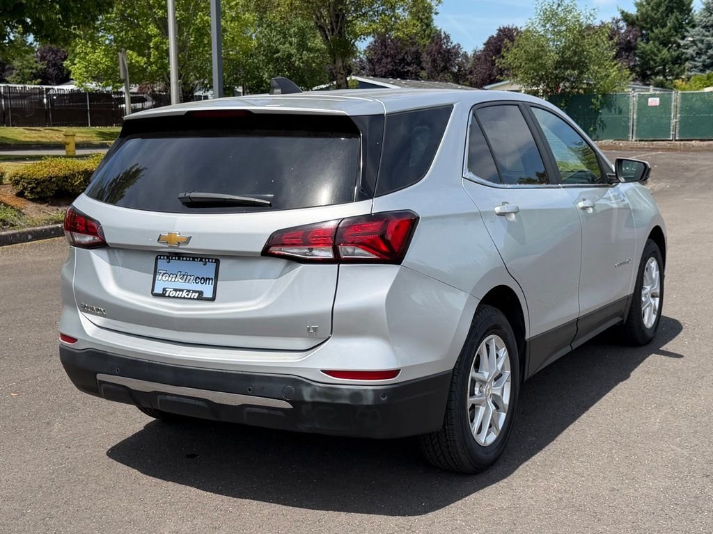 Used 2022 Silver Ice Metallic Chevrolet LT image 8