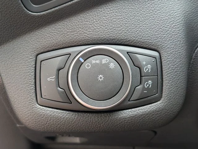 Used 2017 Lightning Blue Metallic Ford S image 21