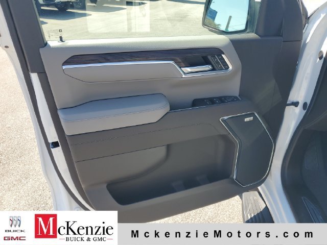2026 GMC Sierra 1500 SLT - Photo 8