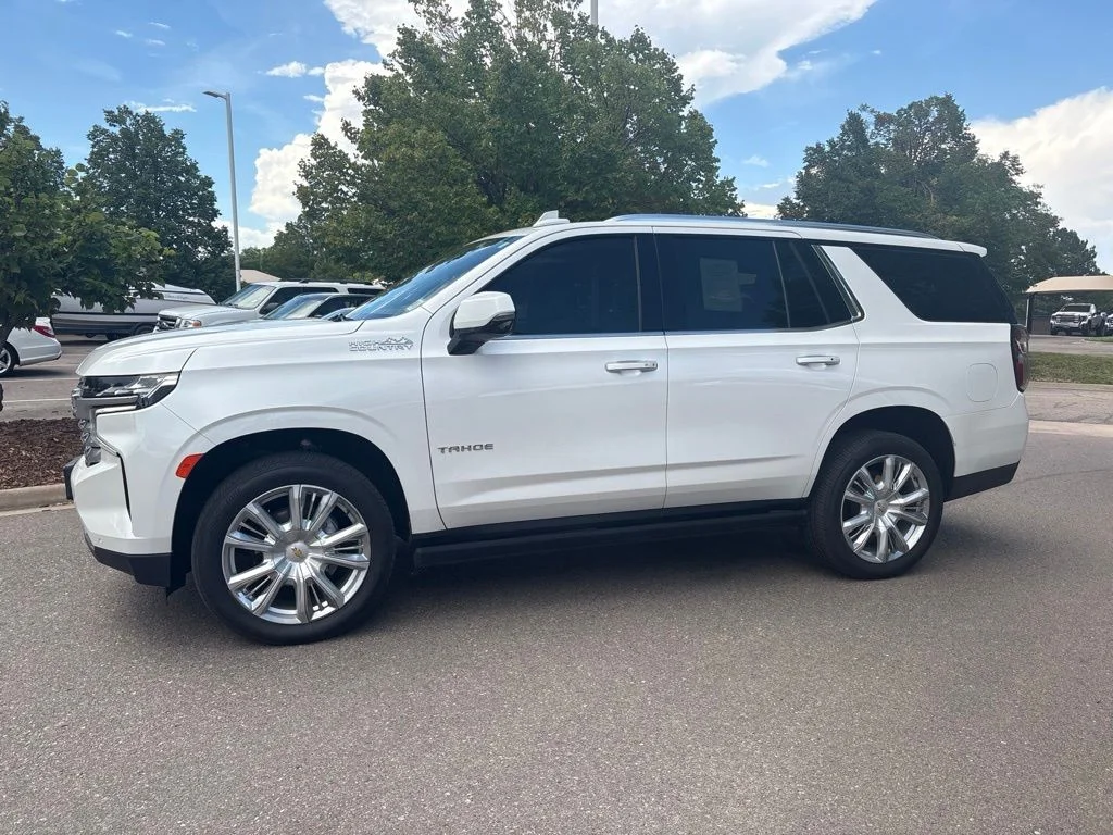 Used 2021 White Chevrolet High Country image 2