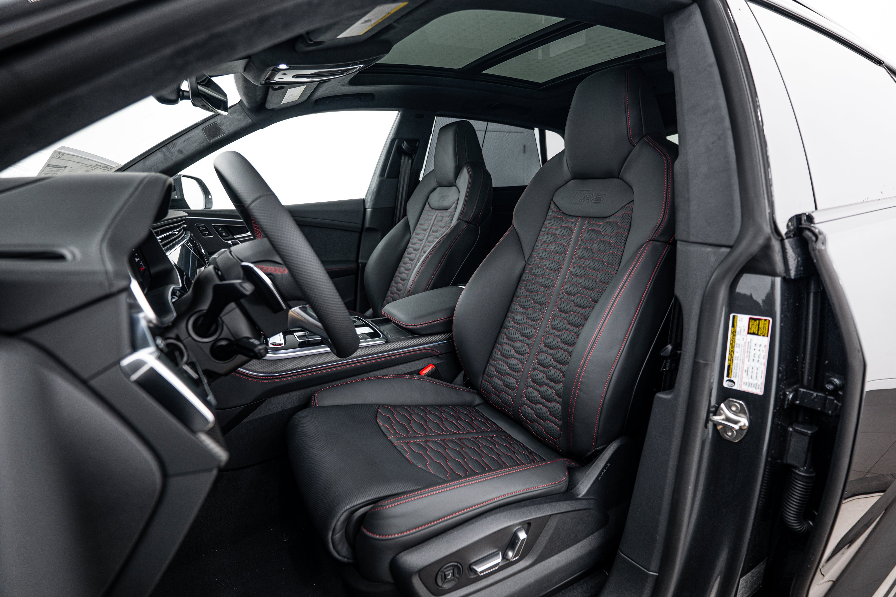 New 2026 DAYTONA GRAY Audi performance image 19