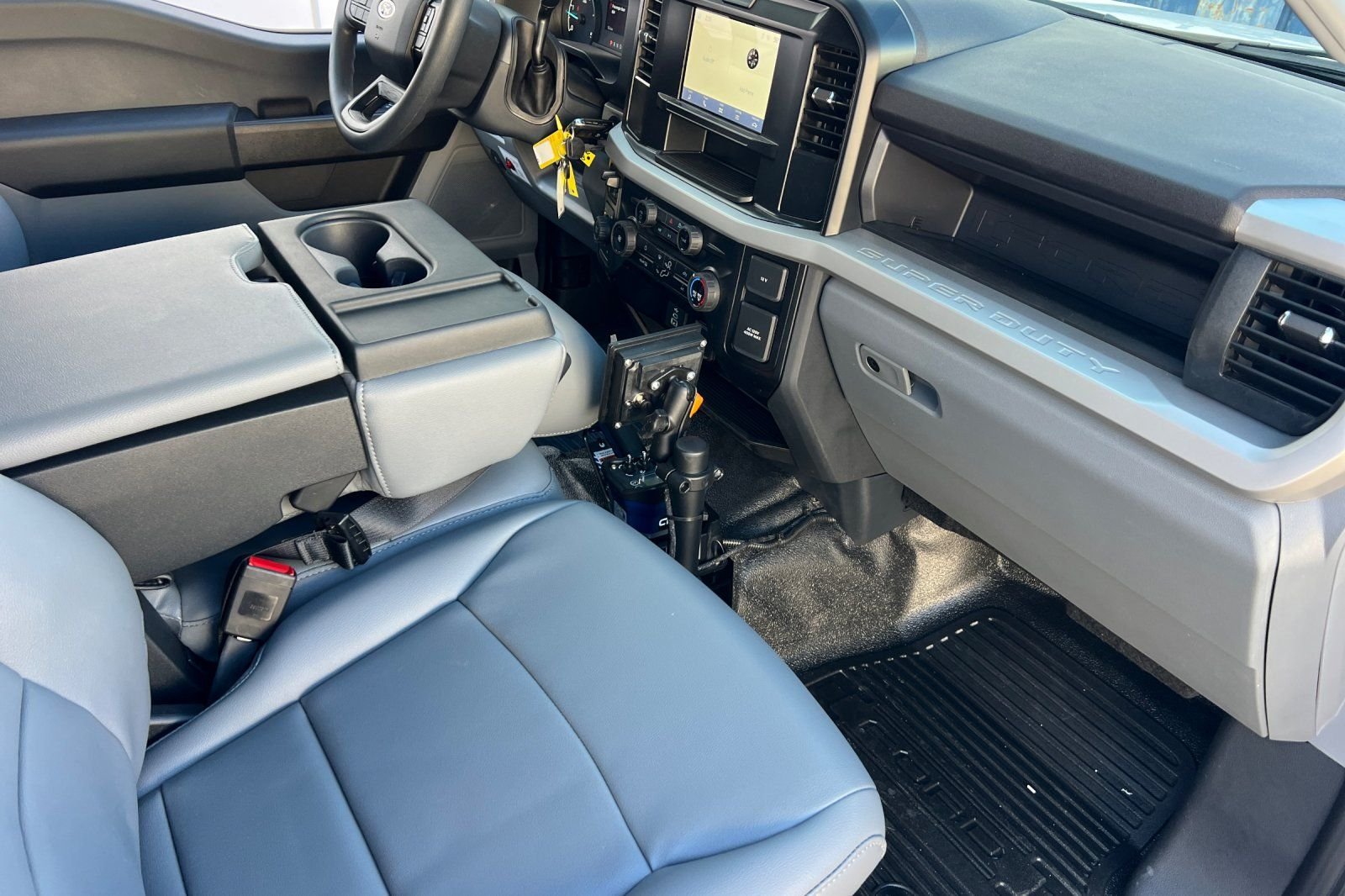 New 2026 Oxford White Ford F-550® XL image 14