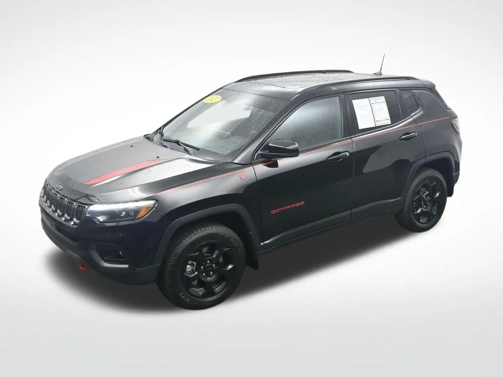 Certified Used 2023 Diamond Black Jeep Trailhawk image 23