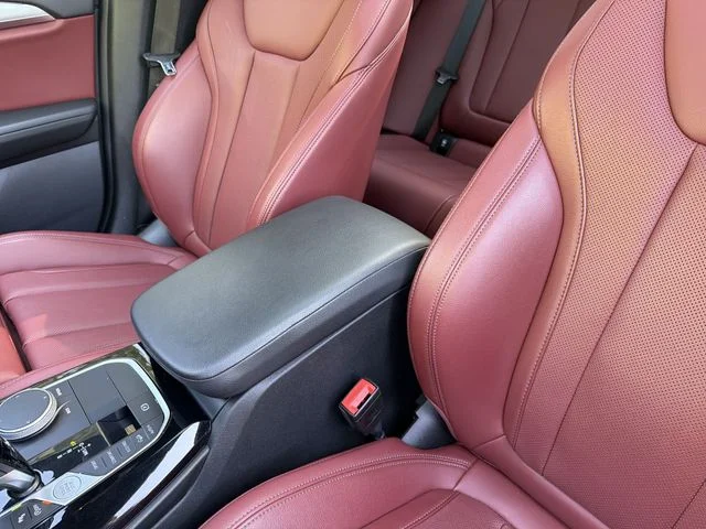 Used 2023 Gray BMW xDrive30i image 21