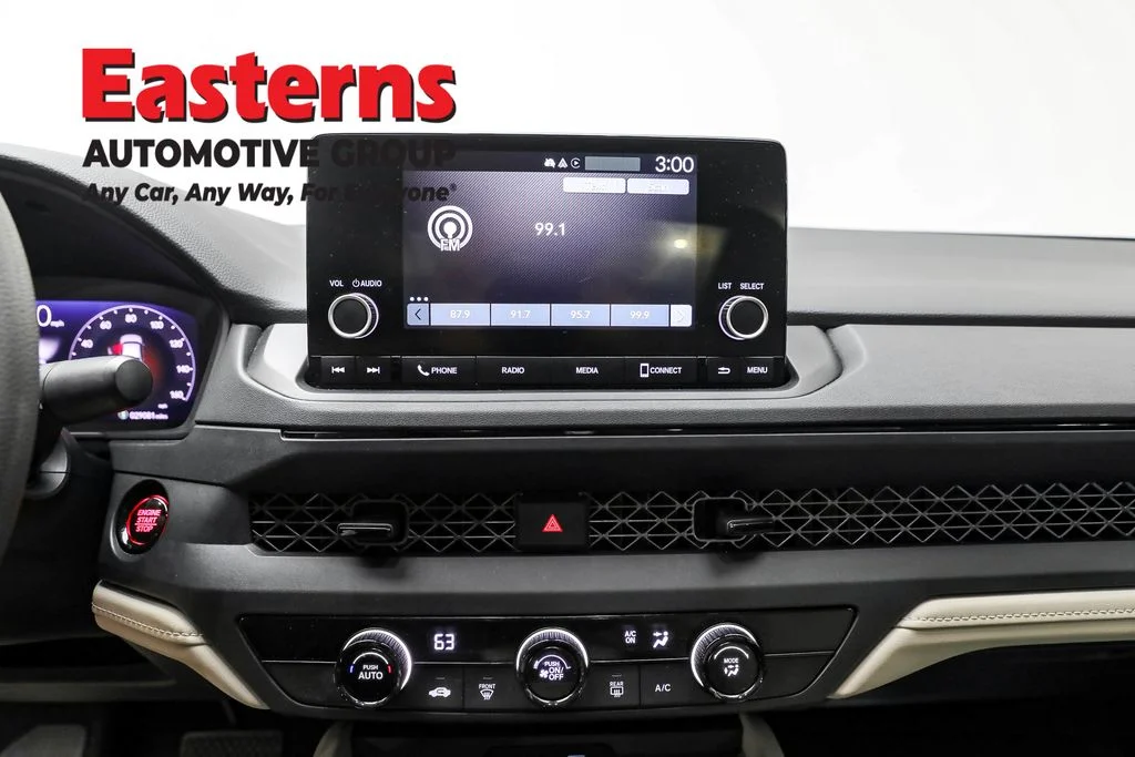 Used 2023 Red Honda LX image 12