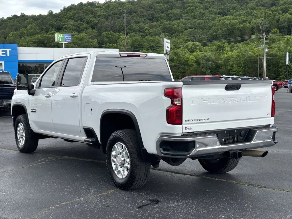 Used 2020 SUMMIT WHITE Chevrolet LT image 7