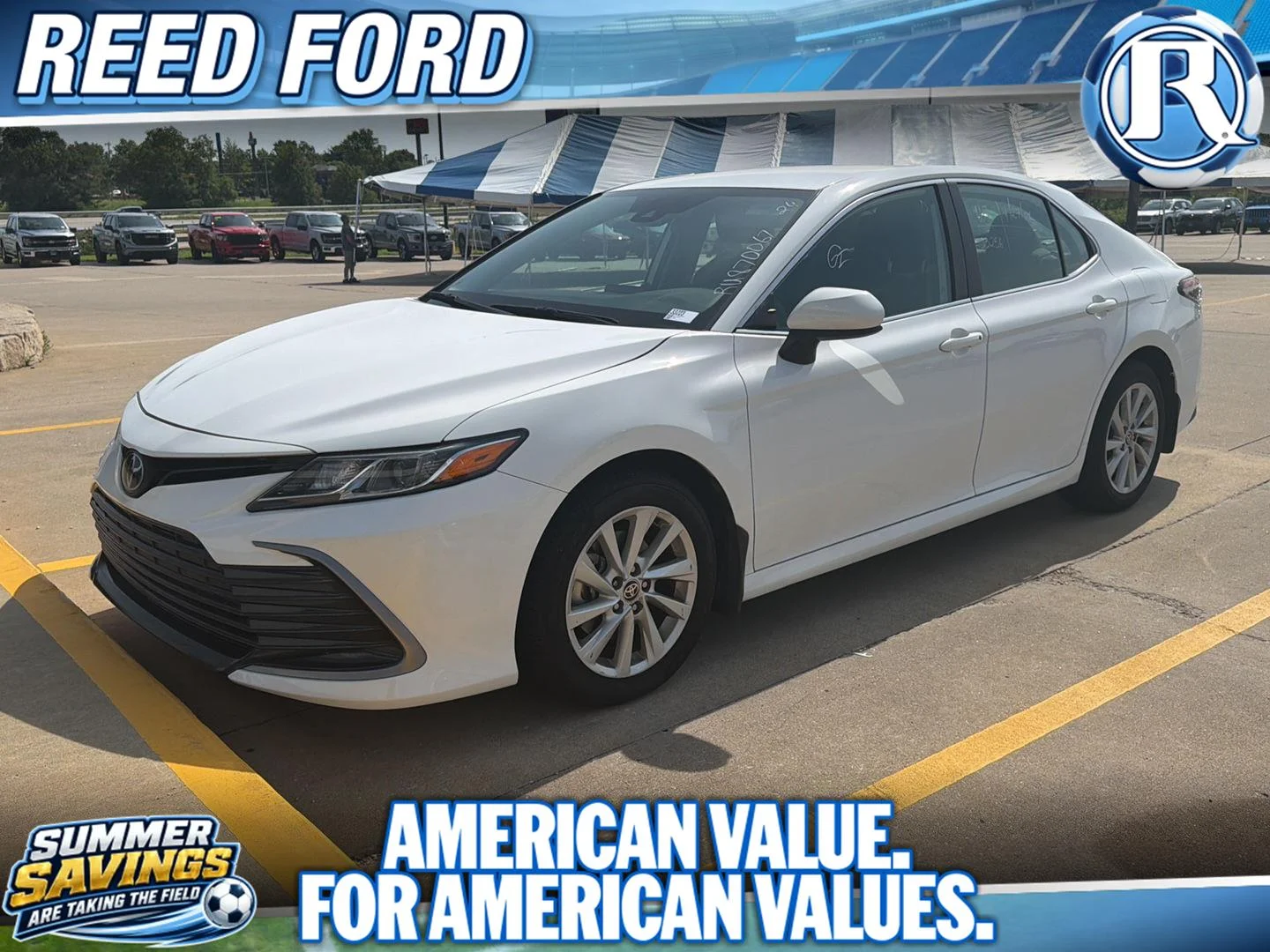 Used 2024 Ice Cap Toyota LE image 1