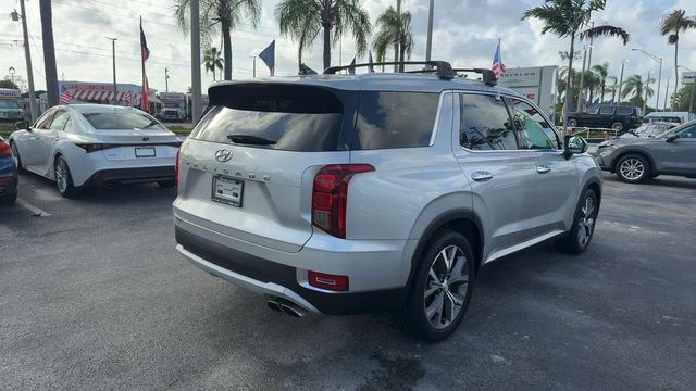 Used 2022 Silver Hyundai SEL image 3