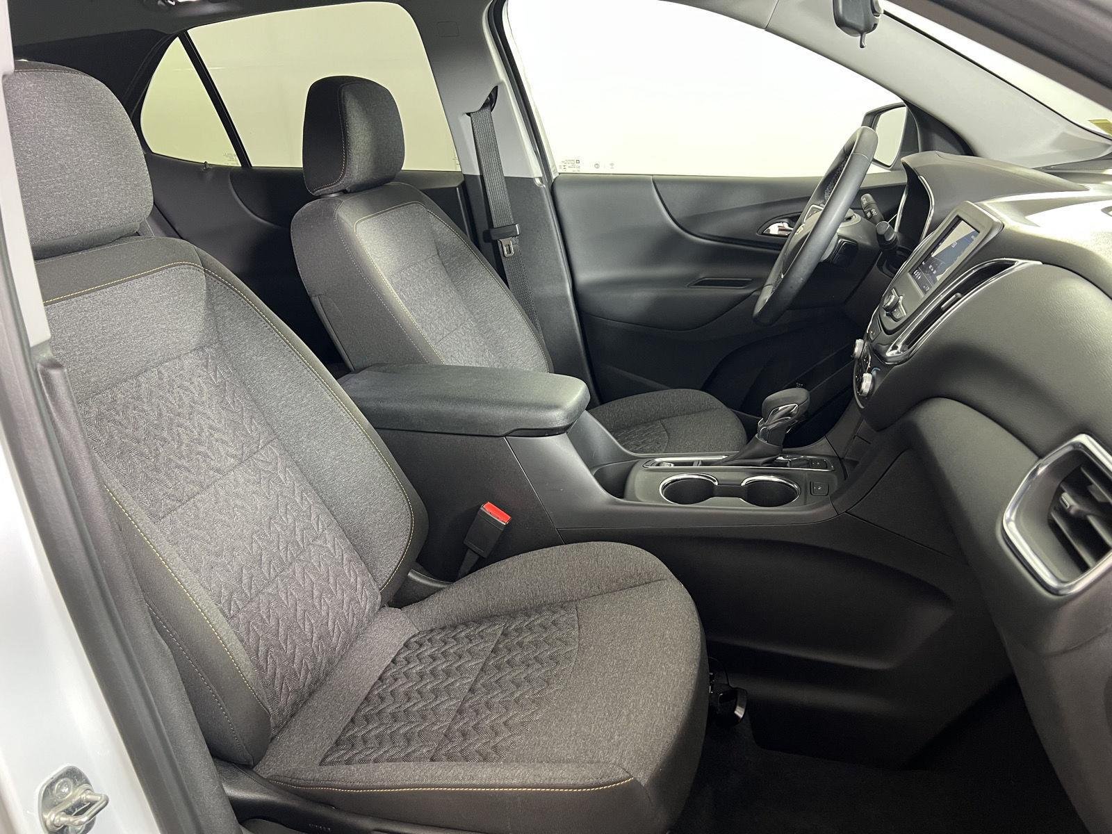 Used 2024 Summit White Chevrolet LT image 23