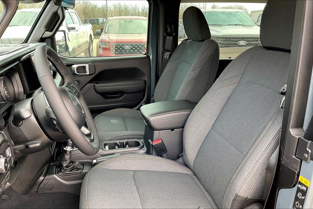 New 2026 Jeep Wrangler Sport S 2D Sport Utility