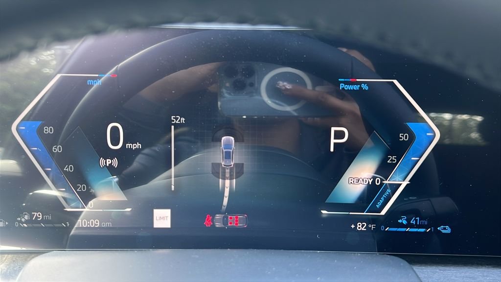 New 2026 Skyscraper Grey Metallic BMW xDrive50e image 22