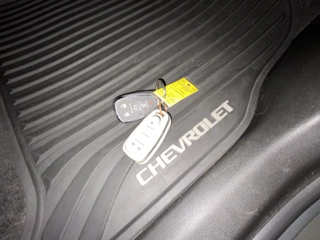 Used 2019 Silver Chevrolet Premier image 30