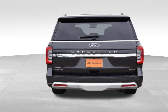 Used 2024 Gray Ford Limited image 6