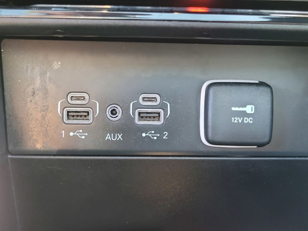 Used 2022 Gray Jeep Summit 4xe image 21