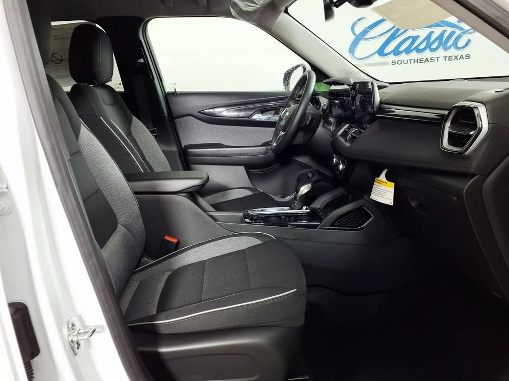New 2026 Summit White Chevrolet LT image 11