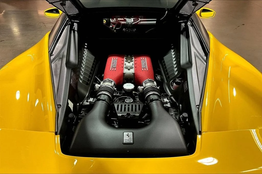 Used 2013 Giallo Modena Ferrari  image 23