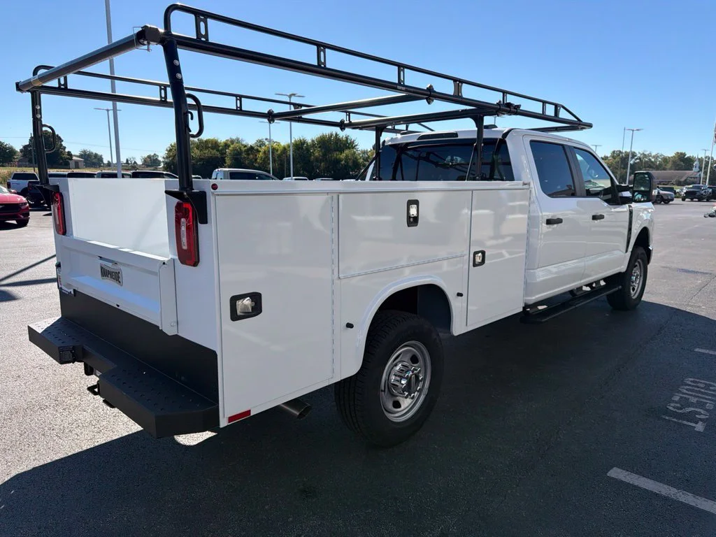 New 2027 Oxford White Ford F-350® XL image 5