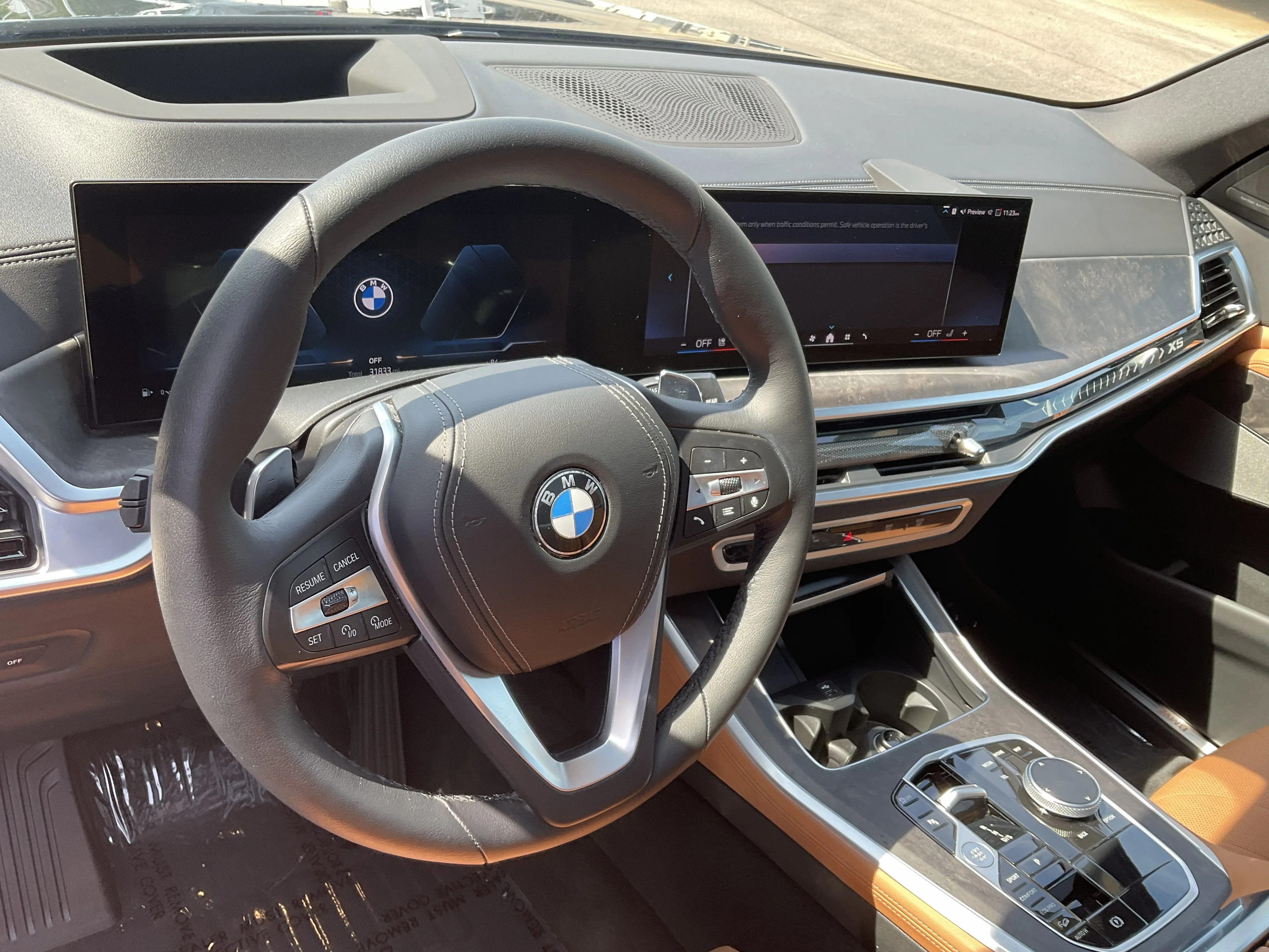 Certified Used 2024 Black Sapphire Metallic BMW xDrive40i image 14