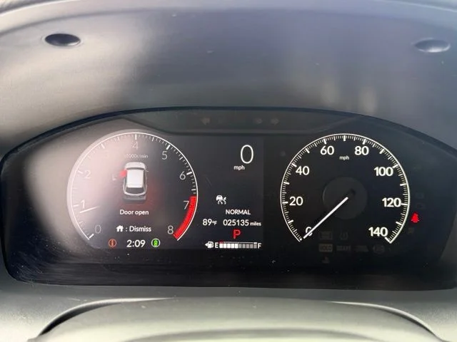 Used 2024  Honda LX image 27