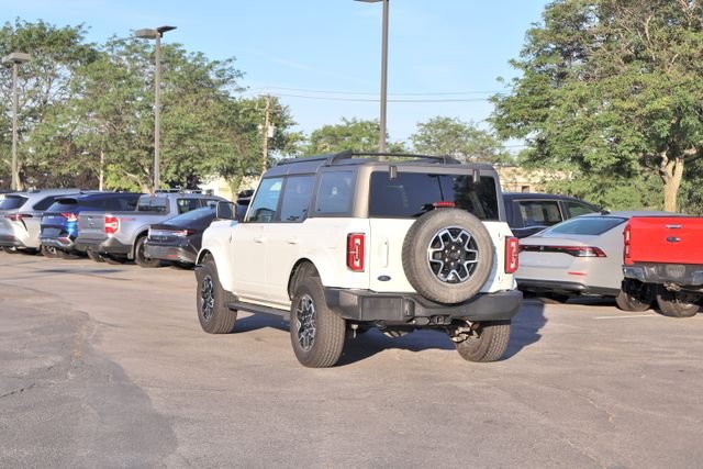 Used 2022 White Ford Outer Banks image 5