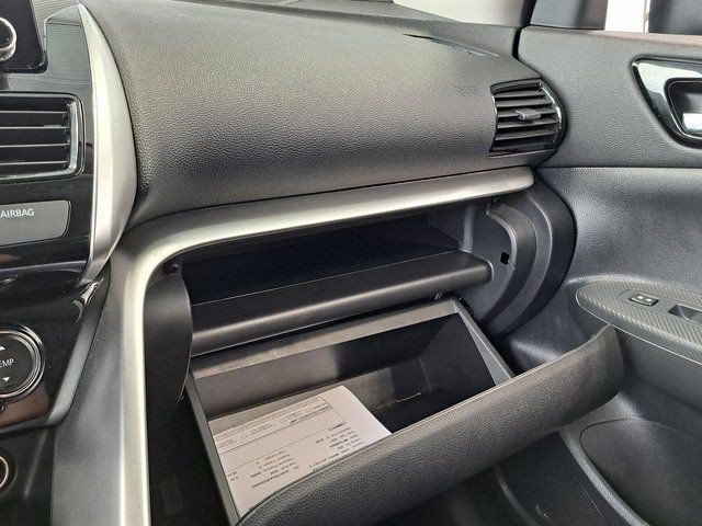 Used 2024 Black Mitsubishi SE image 18