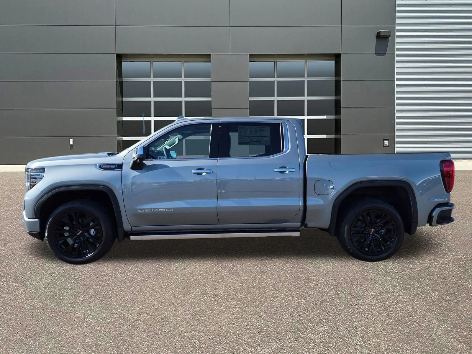 2026 GMC Sierra 1500 Denali - Photo 9