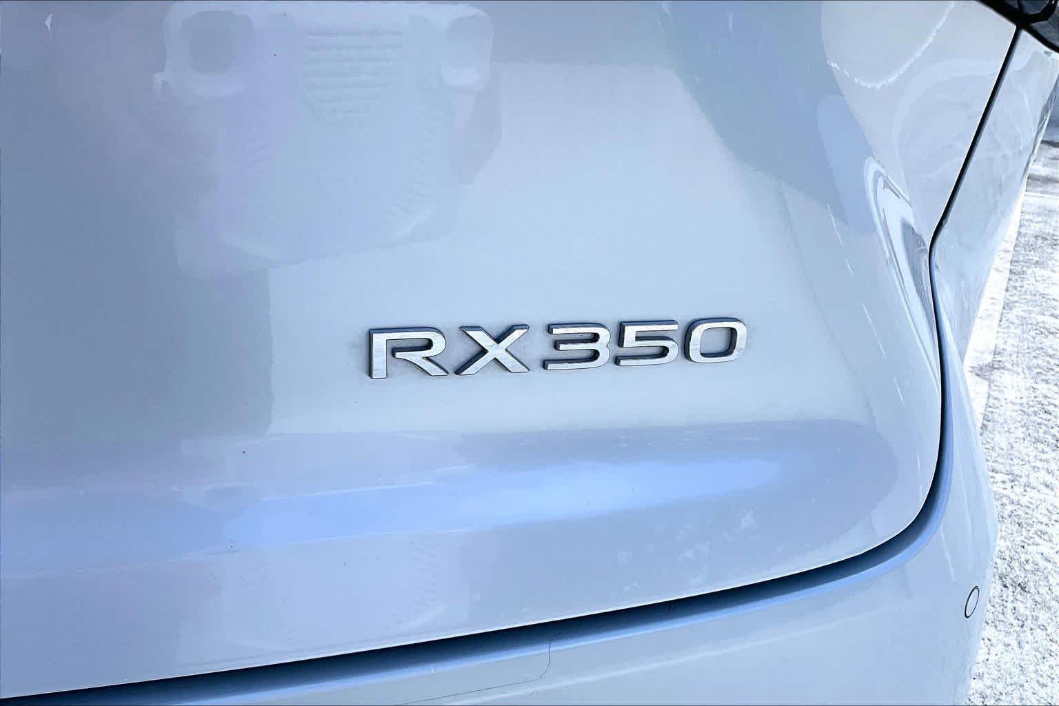 Used 2023 Eminent White Pearl Lexus Luxury image 30