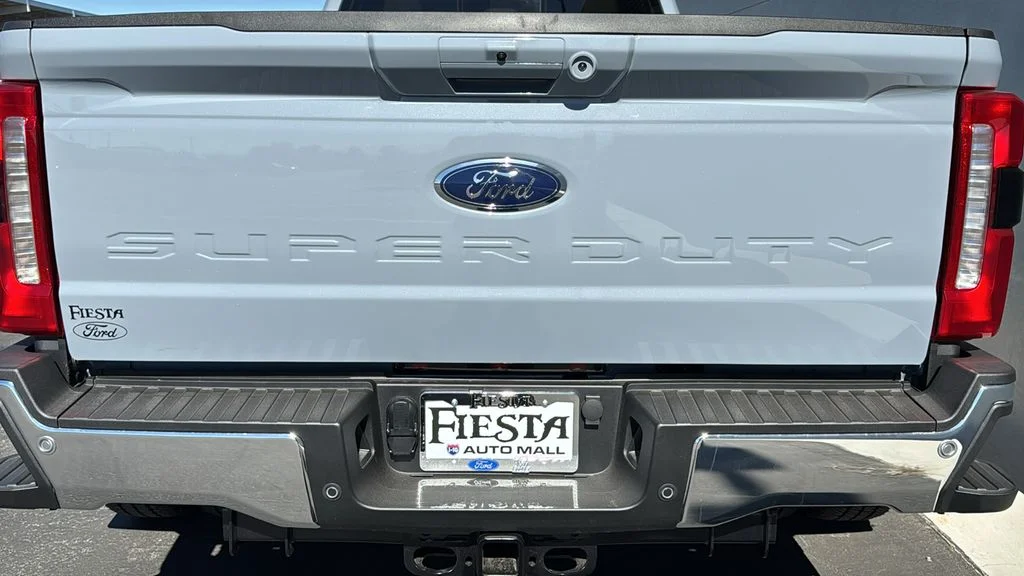New 2026 Glacier Gray Metallic Tri-Coat Ford F-350® Lariat® image 8