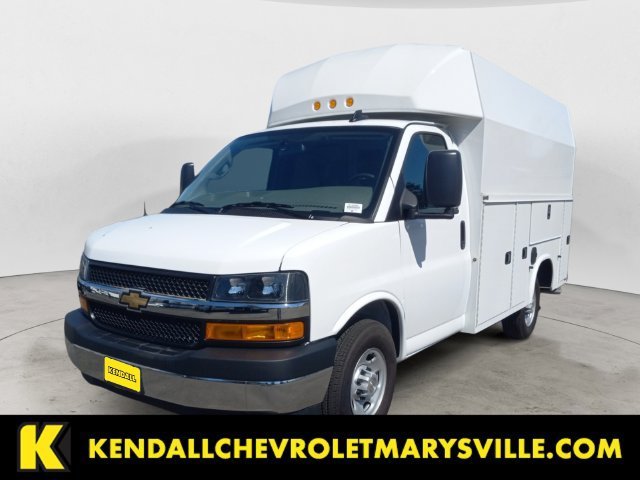 2025 Chevrolet Express Cutaway