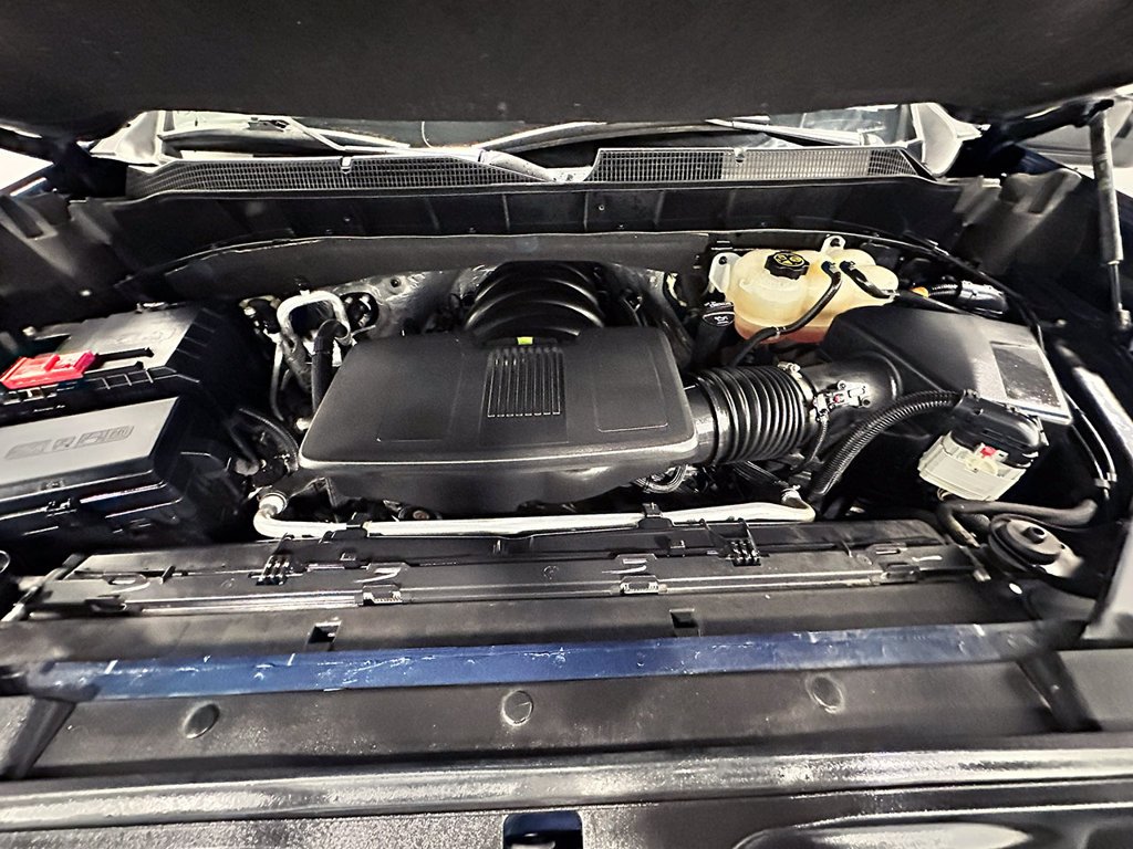 Used 2022 Blue Chevrolet RST image 38
